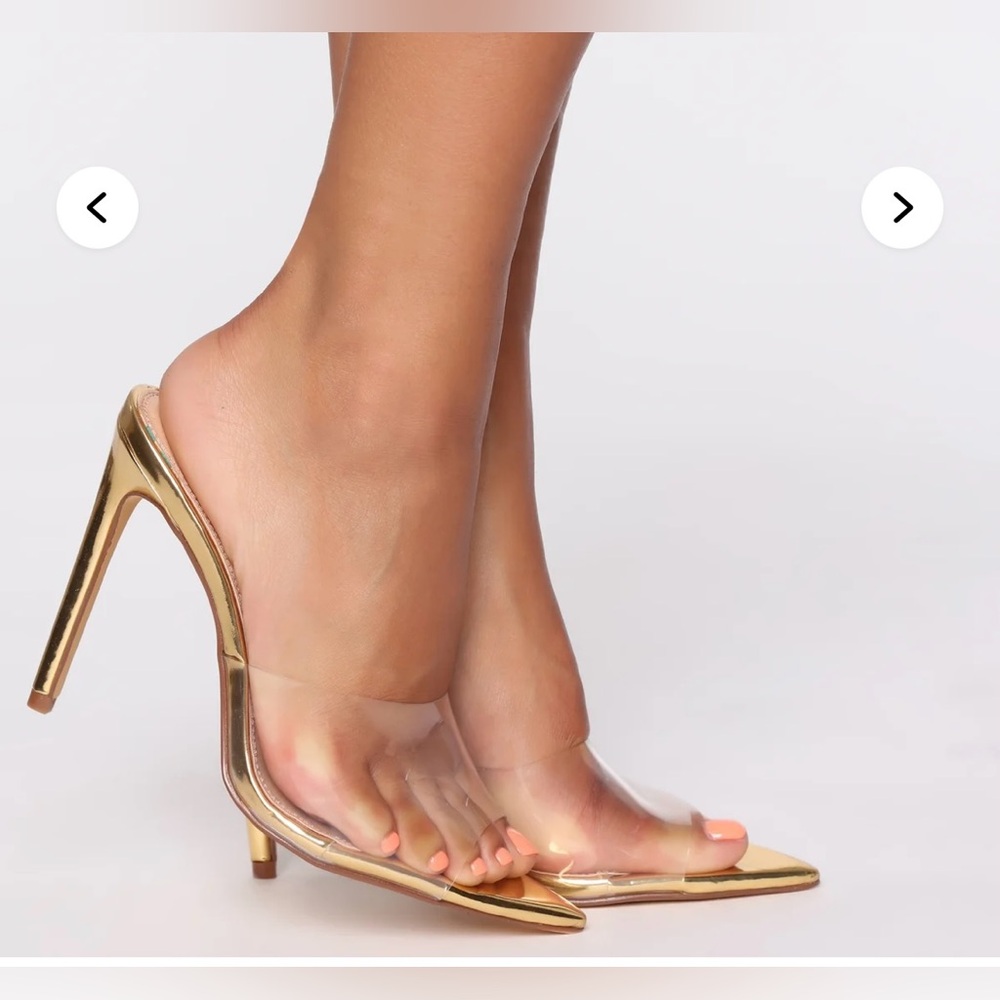 Fashion Nova Gold heels
I'm Not The Only One Heeled Sandals - Gold